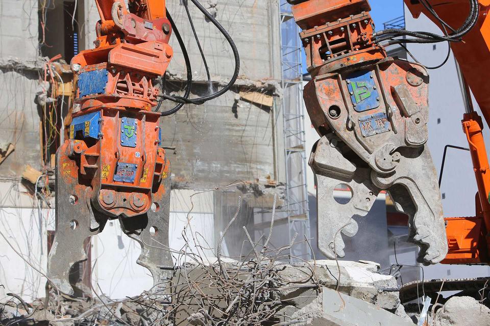 Pièces détachées pour équipements de démolition Trevi Benne